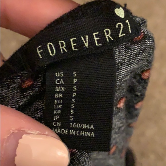 Forever 21 Black & Red Polka Dot T-Shirt - Picture 3 of 3